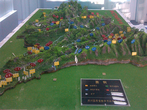 河南郑州学校教学地形图模型