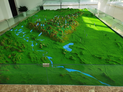 河南大学教学地形沙盘模型